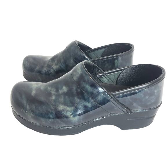 Dansko - Patent Leather Blue Watercolor Professional Women's Clogs- Size 40EU - Picture 1 of 10